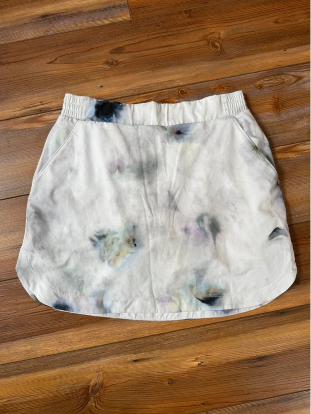 Calia by Carrie underwood skort size small